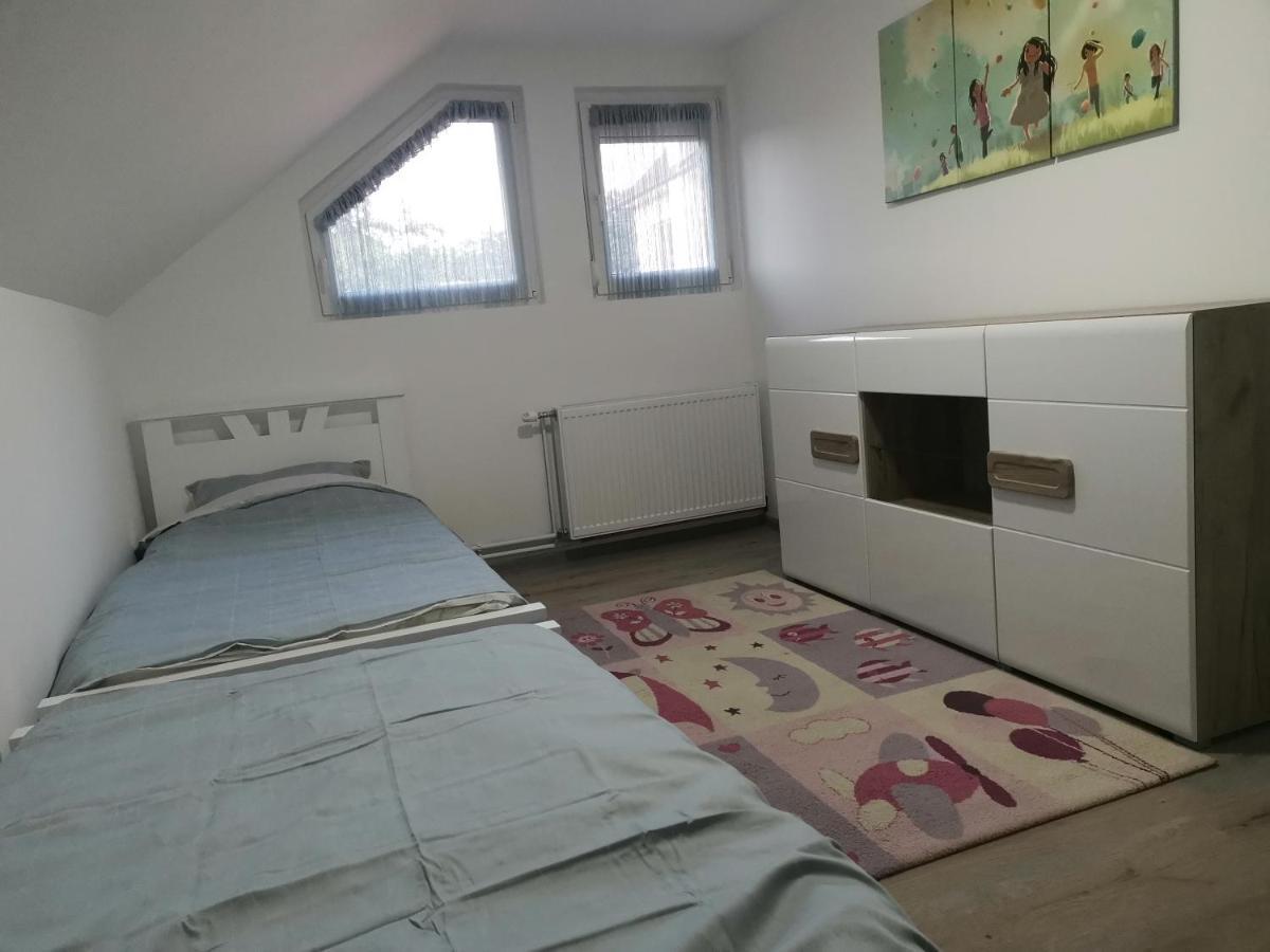 Stari Trsic Apartment Exterior photo